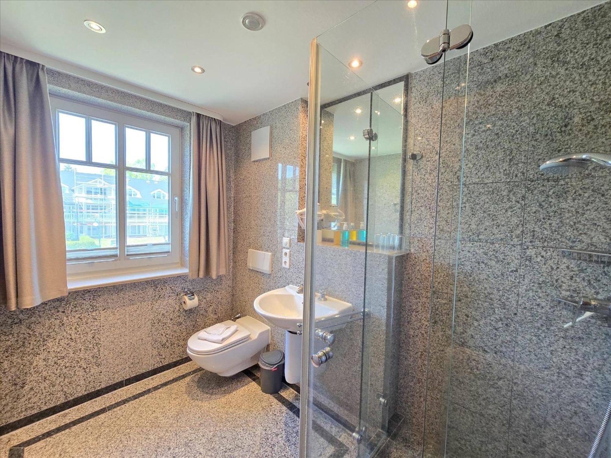 Apartment Duenenpark - Klassik Mit 2 Schlafzimmern Und Balkon Im Obergeschoss 065